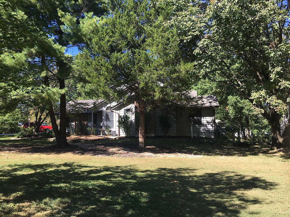 2nd image of 6020 Lafayette Dr