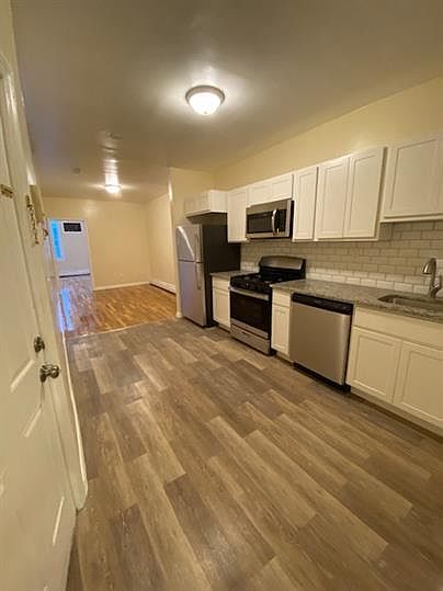 1st image of 1215 Summit Ave Unit 1