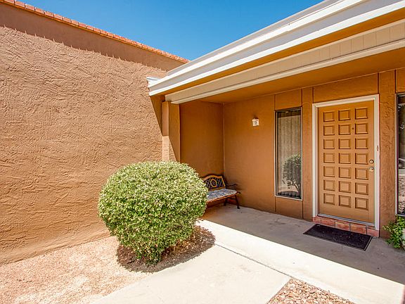 5th image of 6855 Amposta Dr