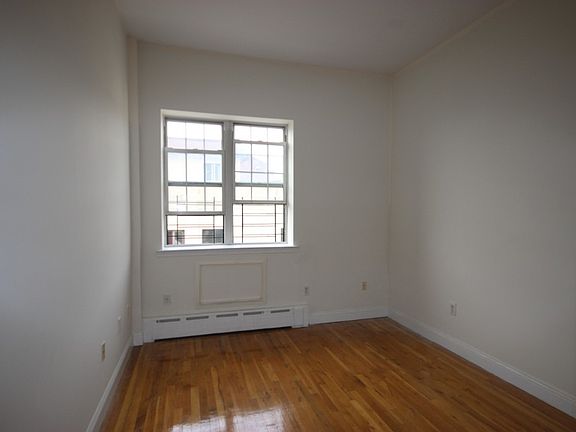 3rd image of 55 Skillman Ave APT 5A