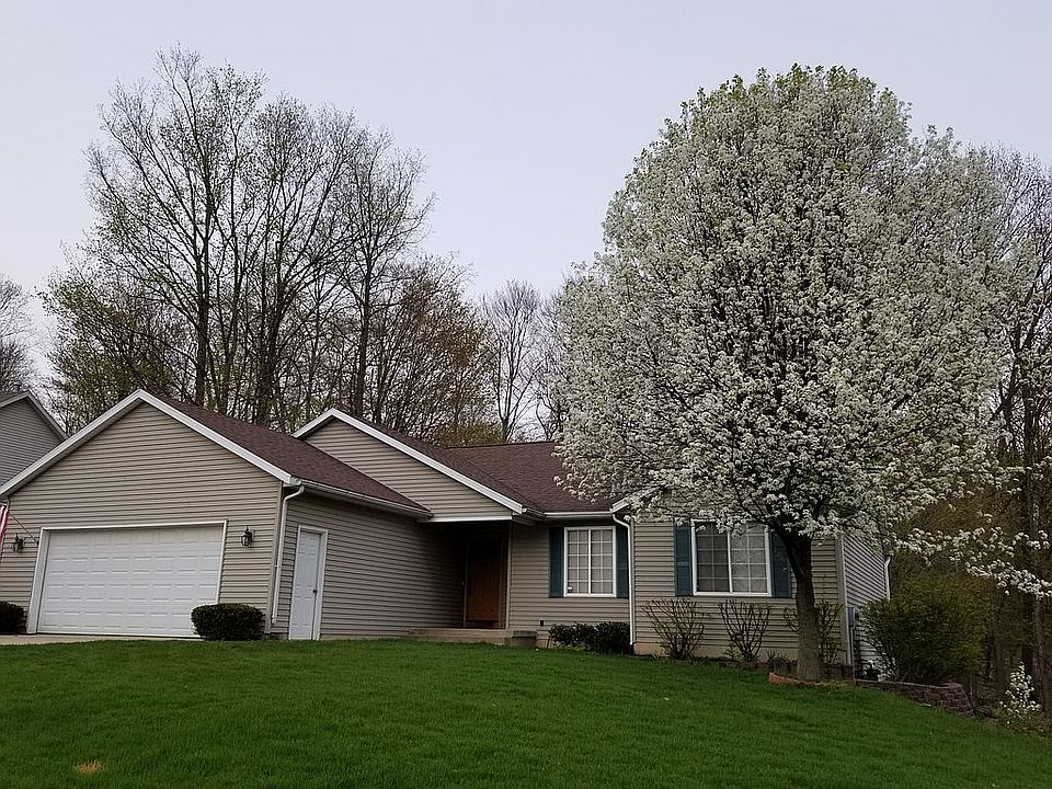 1st image of 5900 Grand Oaks Dr NE