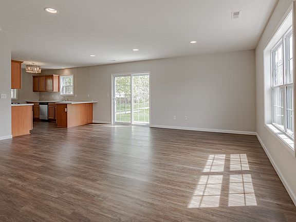 5th image of 1212 Woodbury Pl