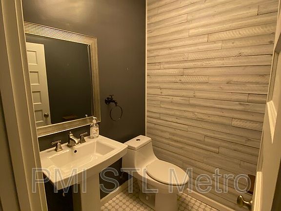 5th image of 4012 Hartford St