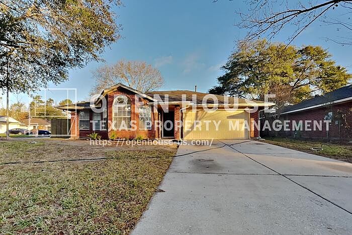 1st image of 2203 Longleaf Pines Dr