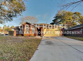2203 Longleaf Pines Dr, Kingwood, TX 77339