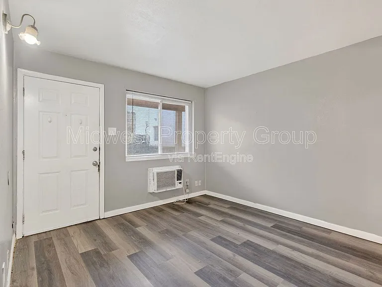 Geraldine Apartments — Photo 2