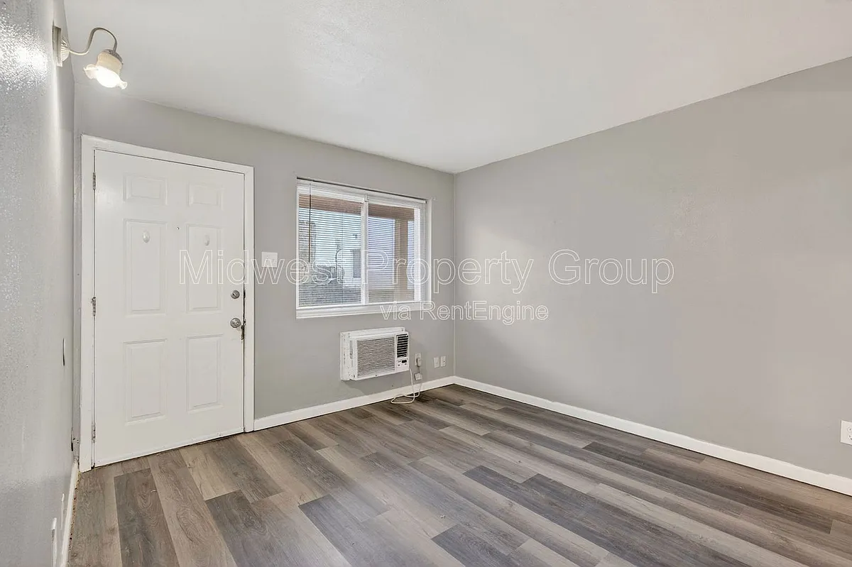 Building Photo - Geraldine Apartments