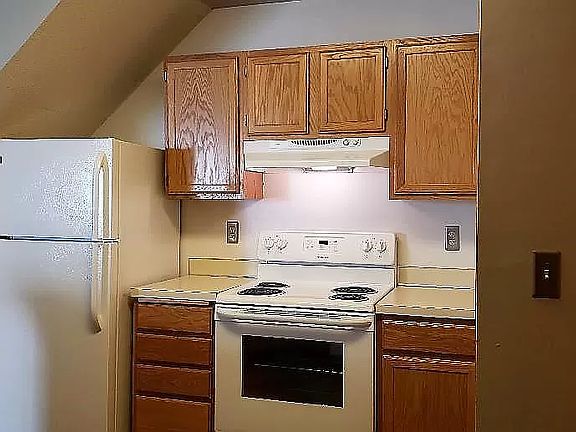 4th image of 1765 Donegal Dr APT 10