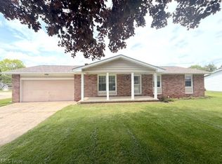 1172 2nd St SW, New Philadelphia, OH 44663
