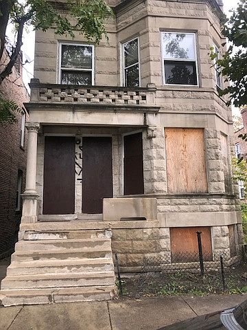 1st image of 1619 S Central Park Ave