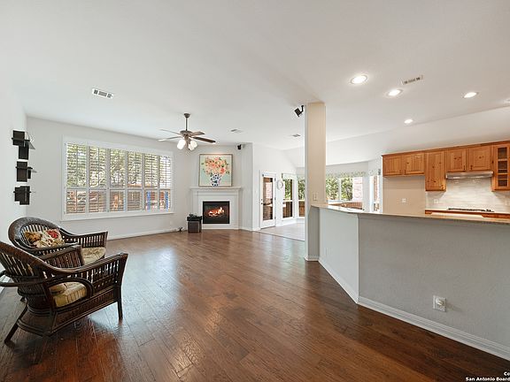 4th image of 314 Persimmon Trail