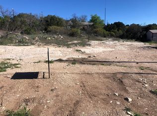 305 Rugged Rd, Ozona, TX 76943