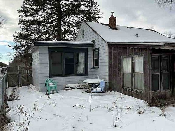 2nd image of 2000 73rd Ave N