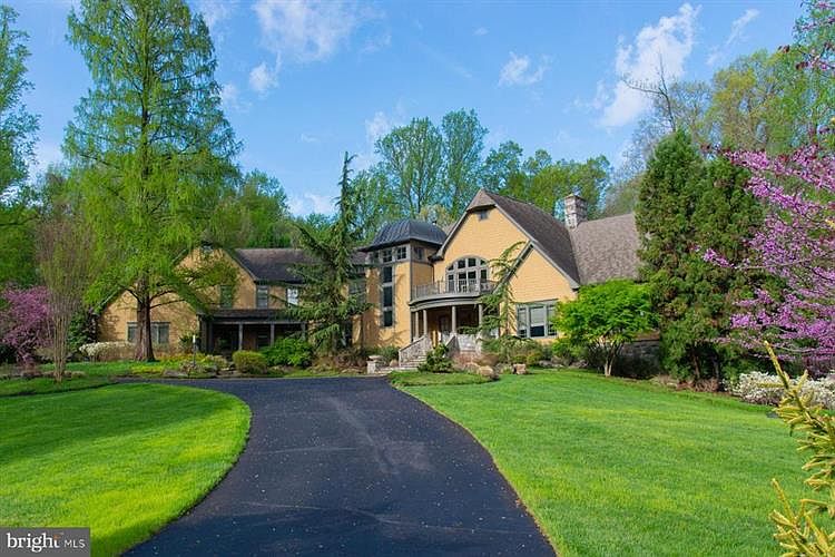 1st image of 2428 Sunny Meadow Ln