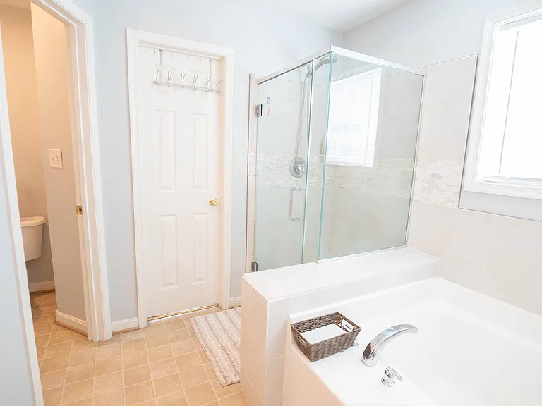 510 Teal Rd N — Photo 40