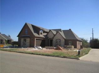 3725 Hill Country Dr, Abilene, TX 79606