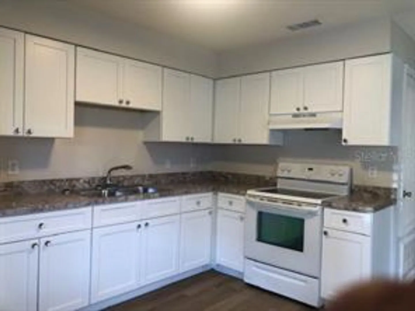2419 Cedar Ave. — Photo 4