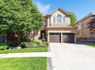 1392 Clearwater Cres, Oakville, ON L6H7J5