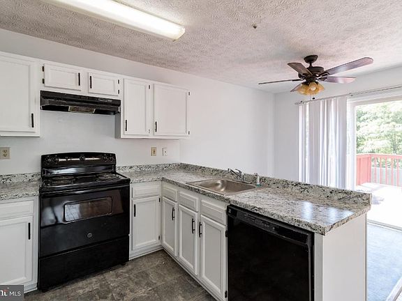 3rd image of 622 Wye Island Ct