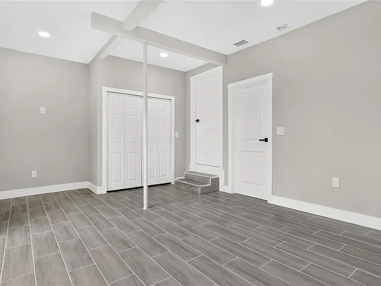 2612 Roxbury Rd — Photo 4