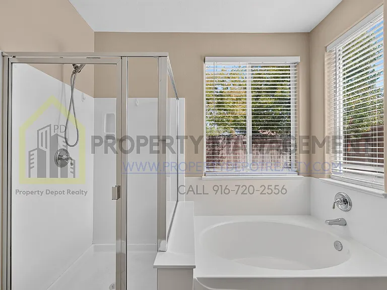 1570 Charm Way — Photo 33