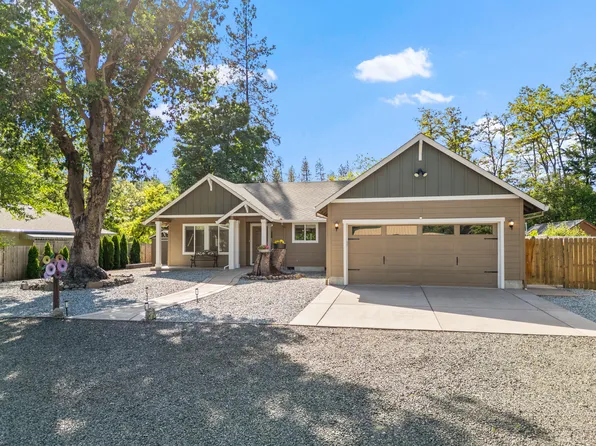 410 Park Dr, Shady Cove, OR 97539