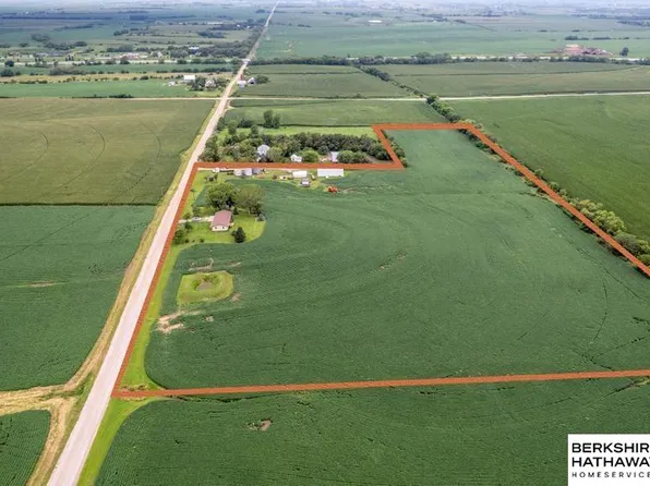 Pella Rd, Martell, NE 68404