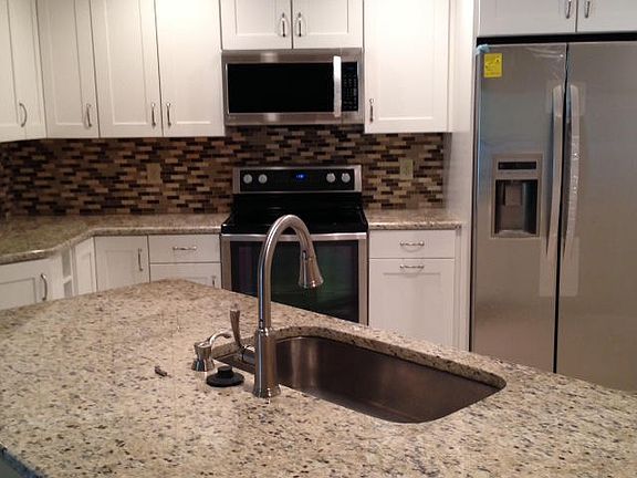 2nd image of 100 Ironwood Dr Unit 127