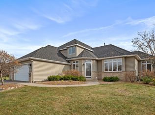 8522 Upland Ln N, Maple Grove, MN 55311