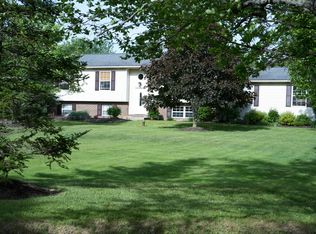 7269 Guilford Rd, Seville, OH 44273