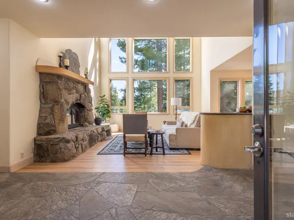 3126 Sierra Crest Ct, Olympic Valley, CA 96146