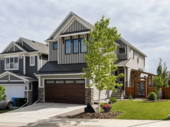 36 W Rowley Rise NW, Calgary, AB T3L 0G8