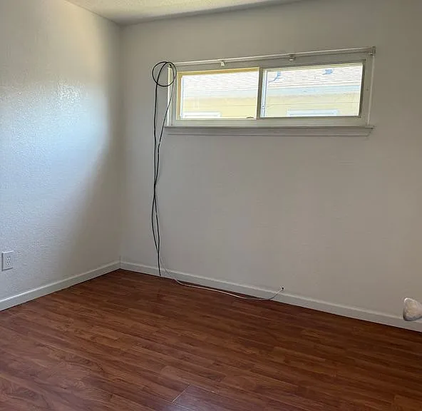 4810 Campbell St — Photo 13
