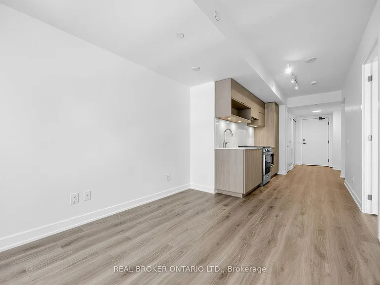 100 Queen St E #1912 — Photo 15
