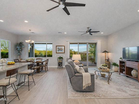 3rd image of 3075 TAPADEROS Drive