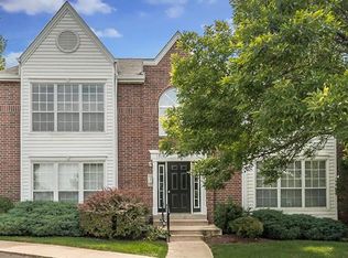 1316 Crossings Ct UNIT B, Ballwin, MO 63021
