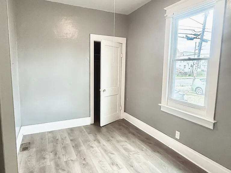 1574 Electric Ave #1 — Photo 5