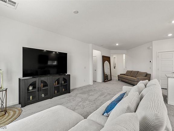 4th image of 6011 E Trevano Ave