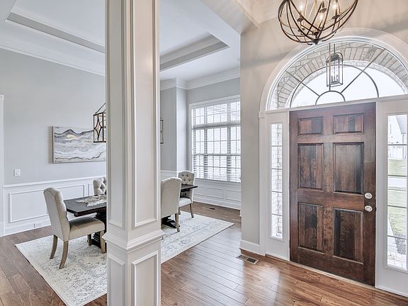 3rd image of 2020 Bocage Cres Lot 218