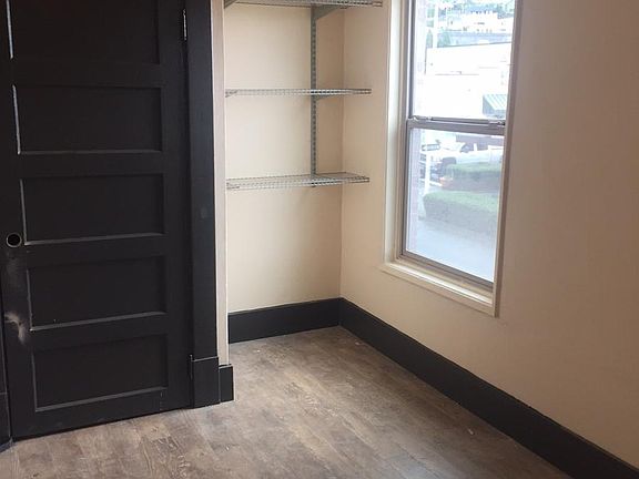 3rd image of 818 S 3rd St Floor 2