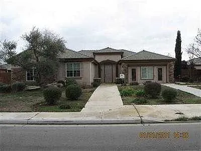 2250 Santa Ana Ave photo 1