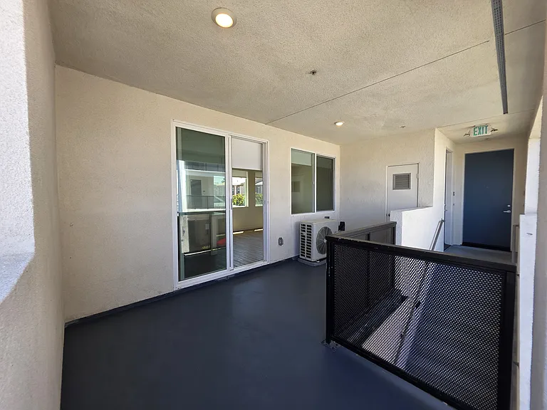 619 Highland Ave #301 — Photo 7