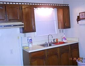 4th image of 112 East St