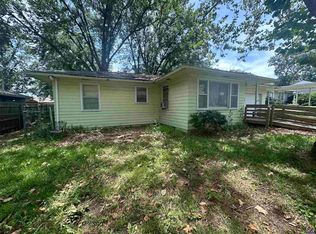 917 SW Armagh St, Topeka, KS 66611