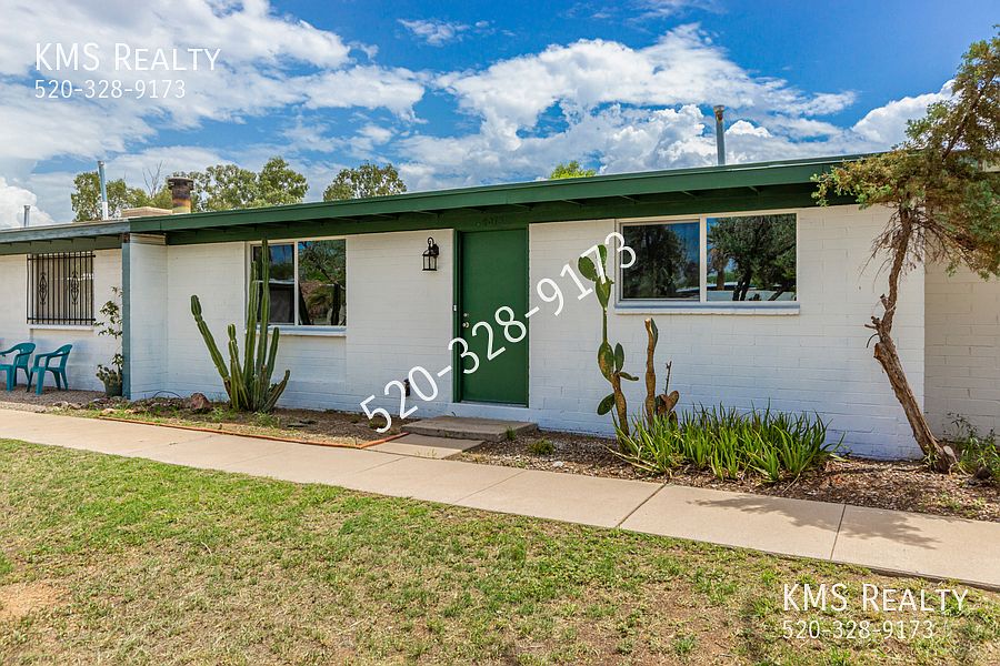 1st image of 4073 S Queen Palm Dr