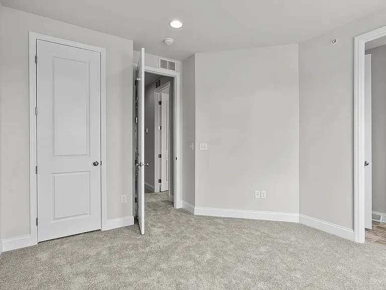 3088 Egreton Rd — Photo 12