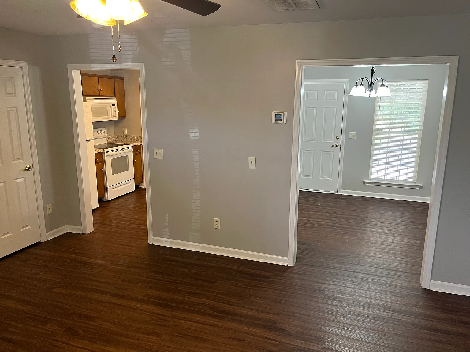 2 bed, 2.5 bath, 1080 sqft, $1,445 — Photo 2