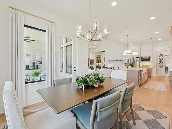 Elliot Dining Room