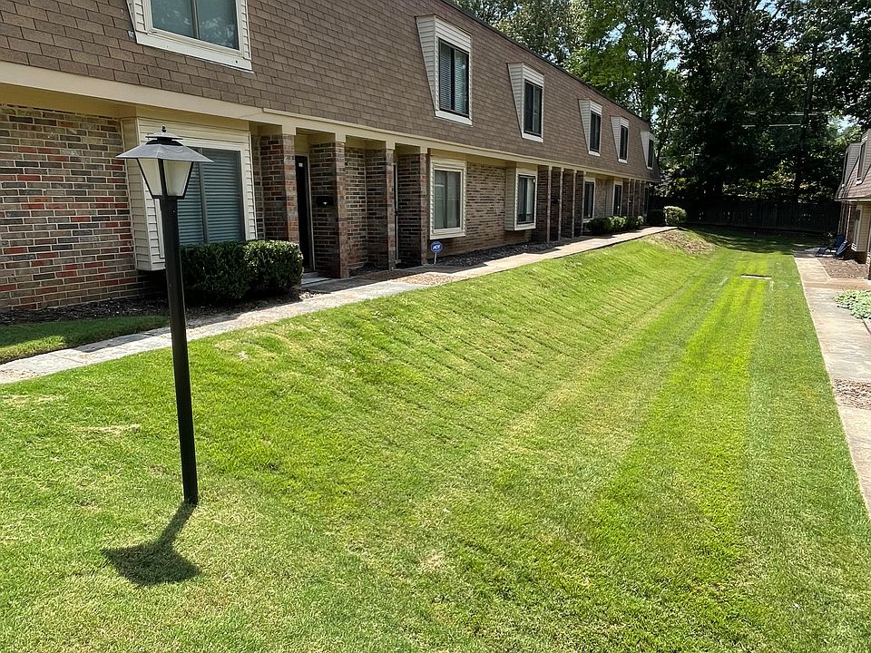 1st image of 6571 Poplar Woods Cir S APT 4