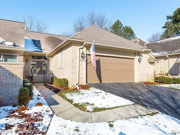 2489 Hickory Glen Dr Bloomfield Hills Mi 48304 Mls 2210012927 Zillow 2489 Hickory Glen Dr Bloomfield Hills Mi 48304 Mls 2210012927 Zillow